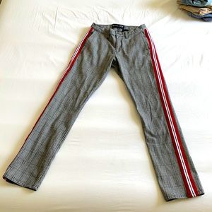 Young man size 28 W regular fit Dress/casual pants